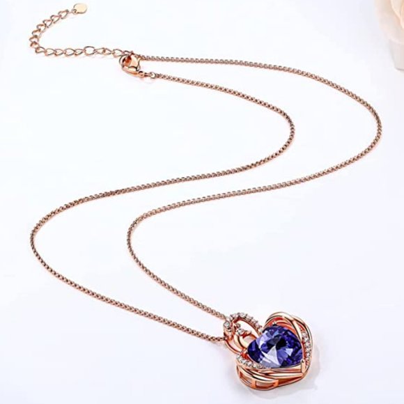 New Purple Swan Pendant Necklace - Picture 2 of 8